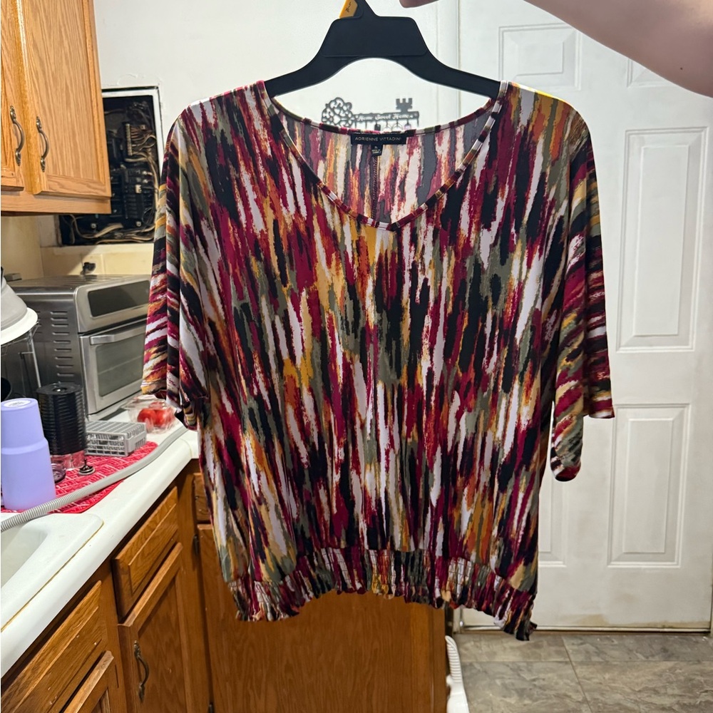 Adrienne Vittadini Red and Gold Abstract Blouse